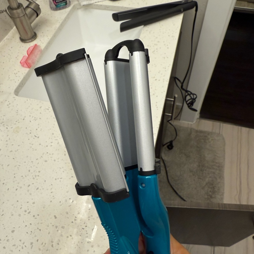 Bed Head Wave Artist Hair Waver - Picture 12 of 12